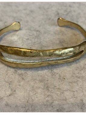 Lucky Brand Gold Cutout Hammered Cuff Bracelet